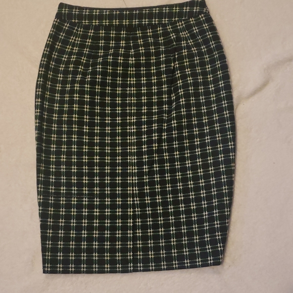 The limited pencil skirt size 0 - Picture 2 of 4